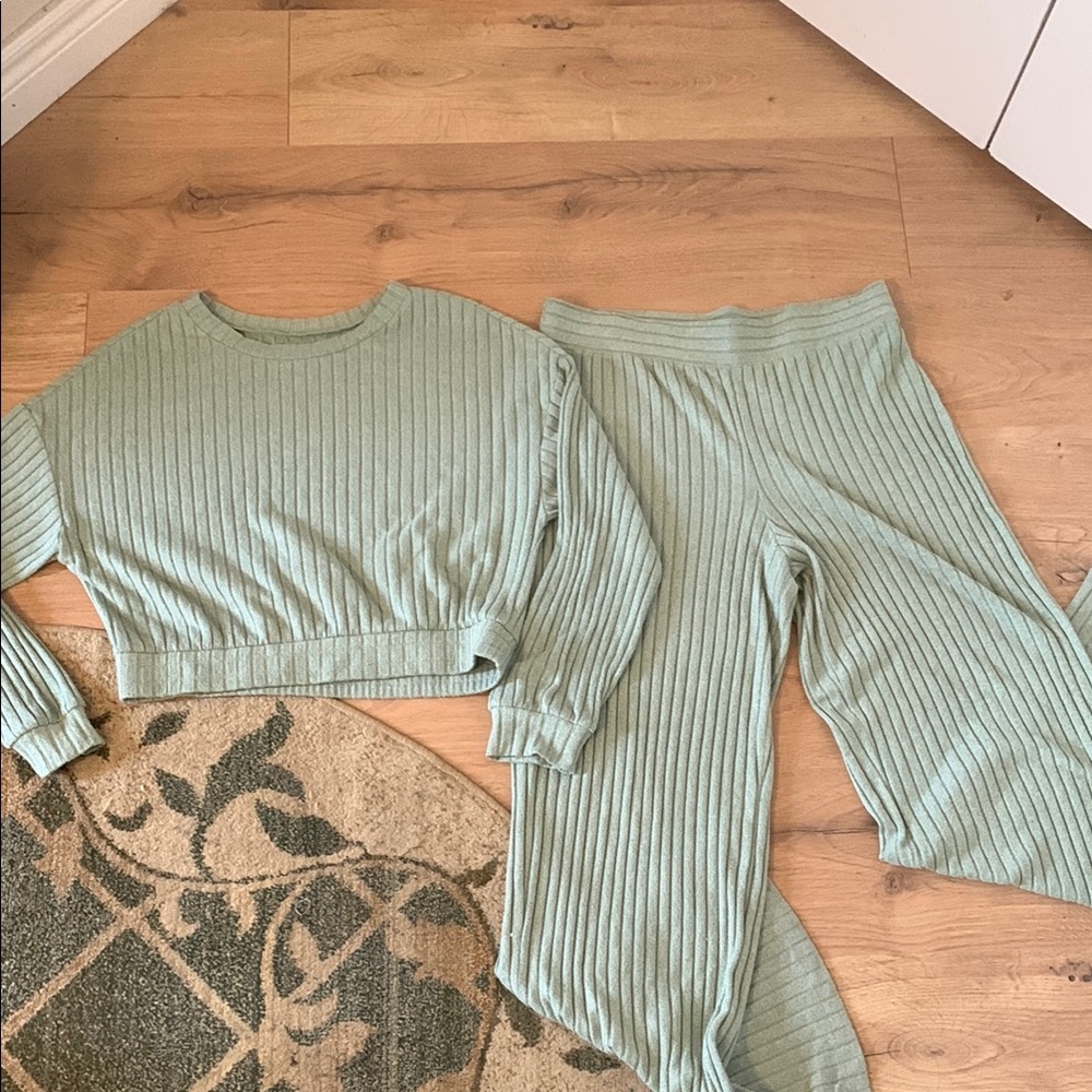 Gilly Hicks Mint Green Knit Pajama Set